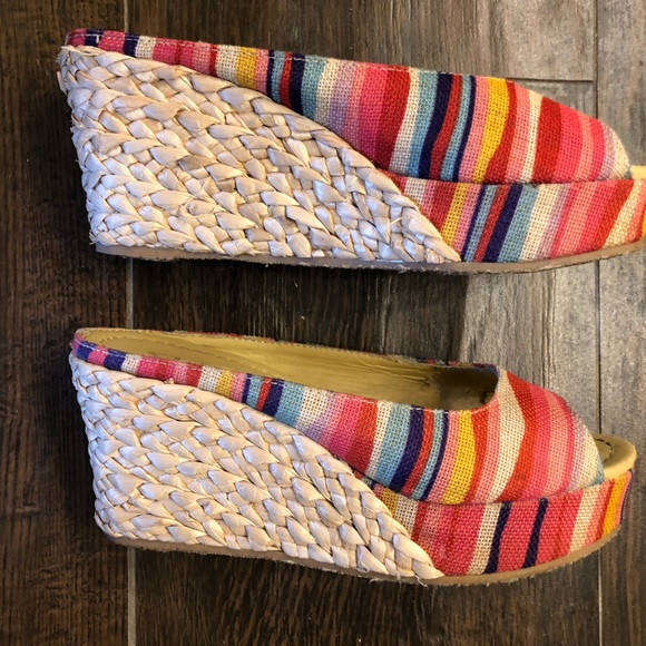 Chinese Laundry multicolor sandals size 7.5 GUC - Picture 4 of 6